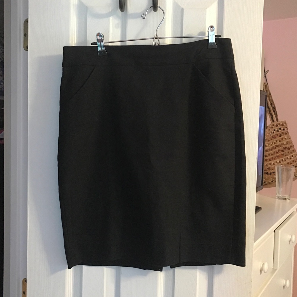 Black pencil skirt